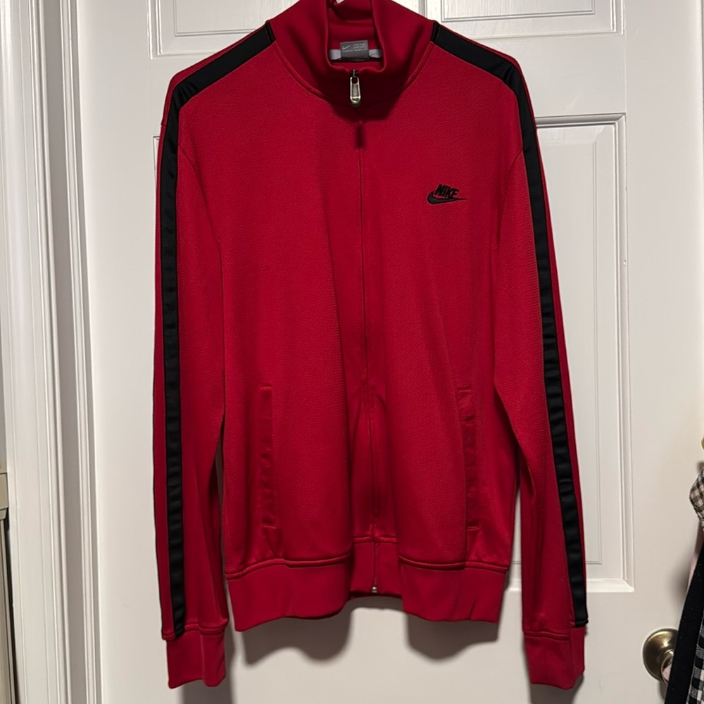 Men’s Nike zip up jacket